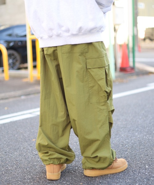 Atmark アットマーク グラフィティナイロンカーゴパンツ☆2週間後消す☆ セール】《フリーサイズ / UNISEX 》ワンポイント グラフィティ