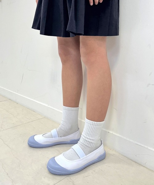 AmiAmi（アミアミ）の「【入園・入学・新生活】素材が選べるキャンバス・PVC　ストライプ上靴/パステルスクールシューズ上履き（その他シューズ・キッズ・ライトグレー/サックスブルー/ピンク/ラベンダー/ミント/ブルー系その他/グリーン系その他/パープル系その他・18cm/19cm/20cm/21cm/21.5cm/23cm/23.5cm/24cm/25cm/16cm/17cm/22cm/22.5cm）」の12枚目の写真