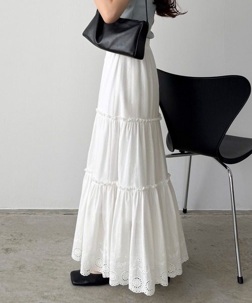 callautia(カラウティア)の「スカラップレースティアードスカート(スカート・レディース・ブラック/ホワイト・LARGE/MEDIUM/SMALL)」の4枚目の写真