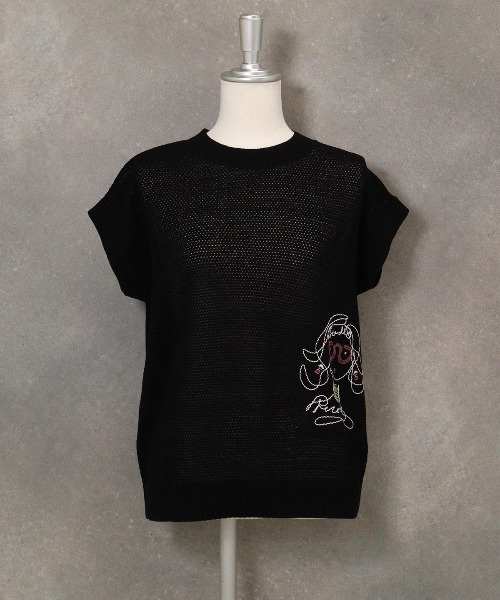 STUDIO PICONE(スタジオピッコーネ)の「透かし編み刺繍ニットベスト(ベスト・レディース・ホワイト/ライトグリーン/ライトパープル/ブラック・L/M)」の2枚目の写真