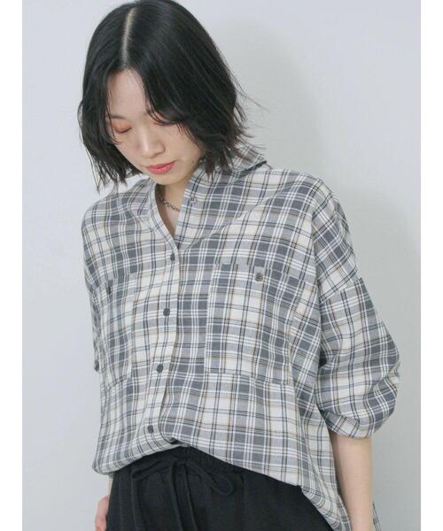 Samansa Mos2 blue（サマンサモスモスブルー）の「チェックビッグシャツ（シャツ/ブラウス・レディース・ブラック/グレー/ベージュ・F）」の3枚目の写真