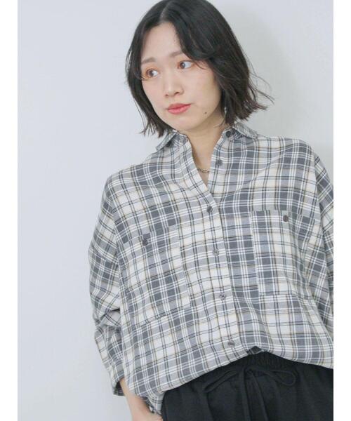 Samansa Mos2 blue（サマンサモスモスブルー）の「チェックビッグシャツ（シャツ/ブラウス・レディース・ブラック/グレー/ベージュ・F）」の6枚目の写真