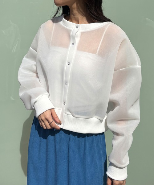 ISOOK（アイスー）の「【ISOOK / アイスー】シアーダンボール2wayカーディガン / シアートップス シースルー プルオーバー 羽織り ミドル丈 長袖 クルーネック 冷房対策 白 黒 アイボリー ブラック ZOZOTOWN限定（カーディガン/ボレロ・レディース・ブラック/アイボリー・FREE）」の20枚目の写真