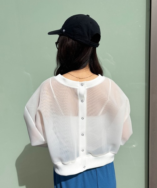 ISOOK（アイスー）の「【ISOOK / アイスー】シアーダンボール2wayカーディガン / シアートップス シースルー プルオーバー 羽織り ミドル丈 長袖 クルーネック 冷房対策 白 黒 アイボリー ブラック ZOZOTOWN限定（カーディガン/ボレロ・レディース・ブラック/アイボリー・FREE）」の21枚目の写真