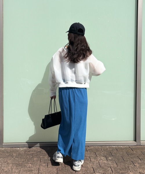 ISOOK（アイスー）の「【ISOOK / アイスー】シアーダンボール2wayカーディガン / シアートップス シースルー プルオーバー 羽織り ミドル丈 長袖 クルーネック 冷房対策 白 黒 アイボリー ブラック ZOZOTOWN限定（カーディガン/ボレロ・レディース・ブラック/アイボリー・FREE）」の17枚目の写真