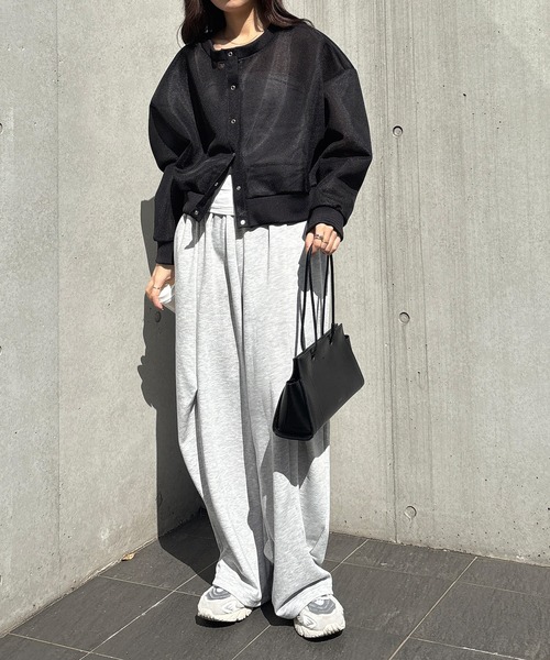 ISOOK（アイスー）の「【ISOOK / アイスー】シアーダンボール2wayカーディガン / シアートップス シースルー プルオーバー 羽織り ミドル丈 長袖 クルーネック 冷房対策 白 黒 アイボリー ブラック ZOZOTOWN限定（カーディガン/ボレロ・レディース・ブラック/アイボリー・FREE）」の12枚目の写真