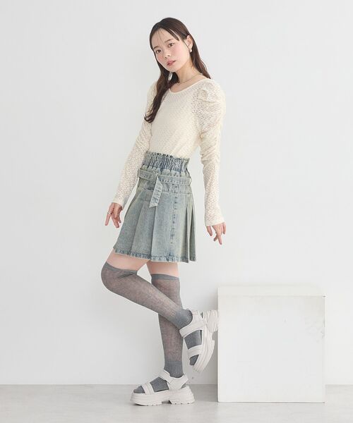 earth music&ecology(アースミュージックアンドエコロジー)の「ギャザーショルダーカットレースプルオーバー(Tシャツ/カットソー・レディース・ピンク/ブラック/アイボリー・FREE)」の11枚目の写真