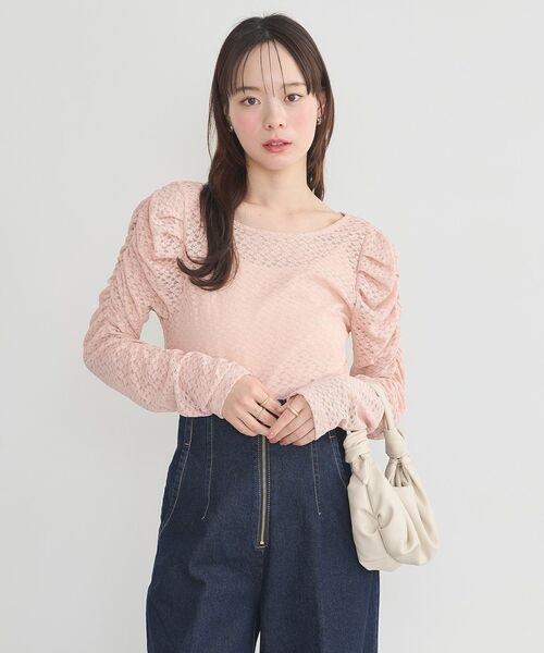 earth music&ecology(アースミュージックアンドエコロジー)の「ギャザーショルダーカットレースプルオーバー(Tシャツ/カットソー・レディース・ピンク/ブラック/アイボリー・FREE)」の17枚目の写真