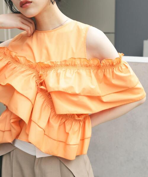 KBF(ケイビーエフ)の「マルチWAYクロスフリルブラウス(シャツ/ブラウス・レディース・アイボリー/ブラック/オレンジ・ONE)」の3枚目の写真