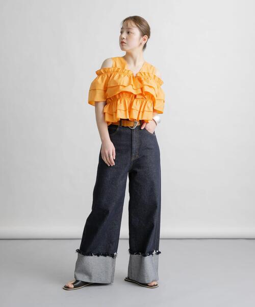 KBF(ケイビーエフ)の「マルチWAYクロスフリルブラウス(シャツ/ブラウス・レディース・アイボリー/ブラック/オレンジ・ONE)」の5枚目の写真