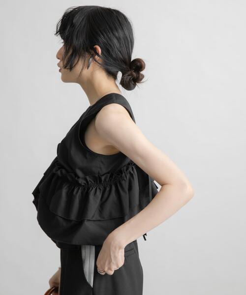 KBF(ケイビーエフ)の「マルチWAYクロスフリルブラウス(シャツ/ブラウス・レディース・アイボリー/ブラック/オレンジ・ONE)」の16枚目の写真