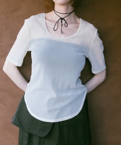 sahara(サハラ)の「Glitter Half Sleeve Top/グリッターハーフスリーブトップ(Tシャツ/カットソー・レディース・ブラック/アイボリー/ブラウン・FREE)」の1枚目の写真