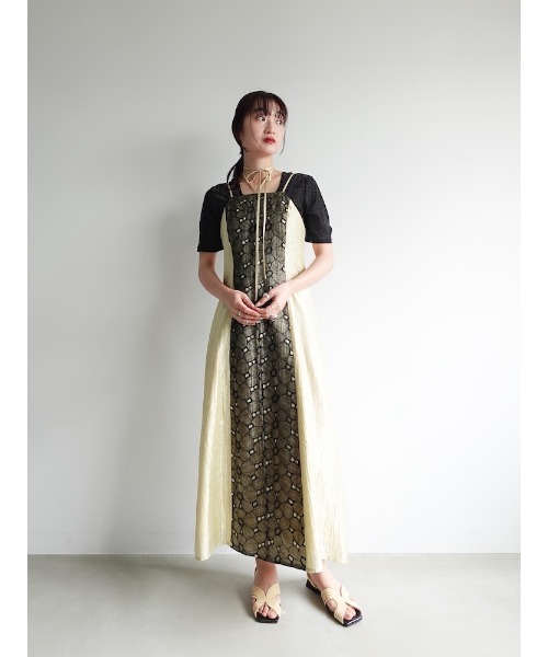 sahara(サハラ)の「Glitter Half Sleeve Top/グリッターハーフスリーブトップ(Tシャツ/カットソー・レディース・ブラック/アイボリー/ブラウン・FREE)」の8枚目の写真