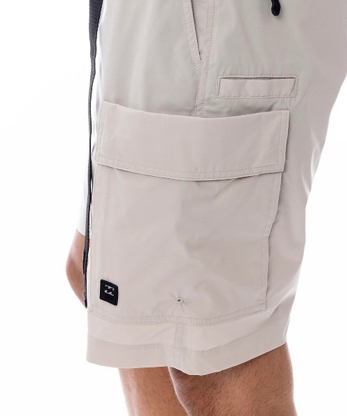 BILLABONG(ビラボン)の「BILLABONG メンズ 【A/DIV.】 UTILITY SHORTS ショートパンツ 【2025年春夏モデル】/ビラボンウェビングベルトストレッチ速乾撥水軽量ナイロンカーゴショートパンツ(カーゴパンツ・メンズ・ブラック/ライトベージュ・X-LARGE/LARGE/MEDIUM)」の14枚目の写真