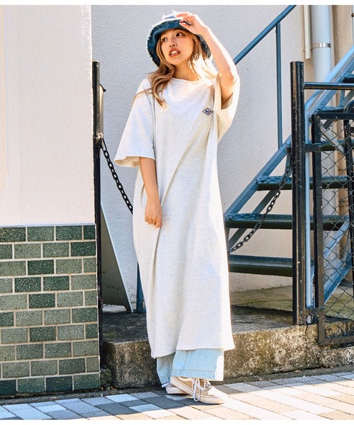 anap mimpi(アナップミンピ)の「ガーゼ 裏毛 ロゴプリント 半袖 マキシ ワンピース(ワンピース・レディース・グレー/ダークグレー/キナリ・FREE)」の10枚目の写真