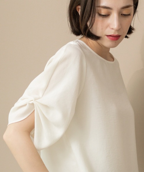 OPAQUE.CLIP（オペークドットクリップ）の「リネンライクタックスリーブブラウス【洗濯機洗い可/吸水速乾/接触冷感】（シャツ/ブラウス・レディース・アイボリー/ブラック/ブラウン系その他/ブルー・36/38/40/42）」の5枚目の写真