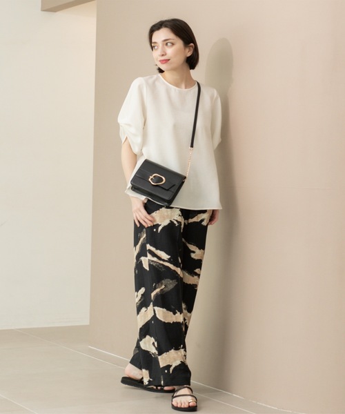 OPAQUE.CLIP（オペークドットクリップ）の「リネンライクタックスリーブブラウス【洗濯機洗い可/吸水速乾/接触冷感】（シャツ/ブラウス・レディース・アイボリー/ブラック/ブラウン系その他/ブルー・36/38/40/42）」の11枚目の写真