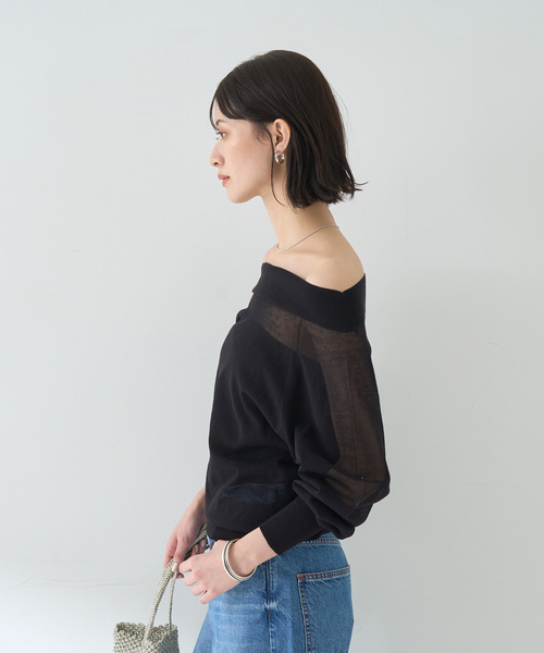 Rouge vif(ルージュヴィフ)の「オフショルシアーニットプルオーバー(ニット/セーター・レディース・ベージュ/ブラック/オフホワイト・フリー)」の14枚目の写真