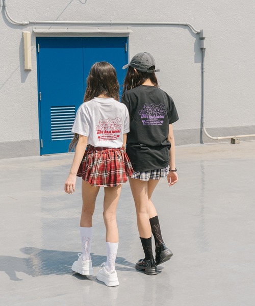 URBAN CHERRY(アーバンチェリー)の「【MELTY BUNNY/メルティバニー】バックロゴプリントTシャツワンピース(ワンピース・キッズ・ホワイト/ブラック/ピンク・S/M/XS)」の16枚目の写真