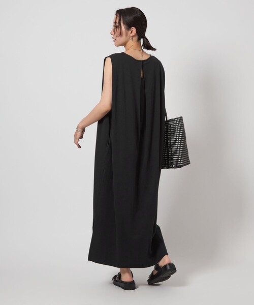 green label relaxing（グリーンレーベルリラクシング）の「【WEB限定】＜at ease＞ノースリーブ タック カットソー ワンピース（ワンピース・レディース・ダークブラウン/ブラック/ケリーグリーン・FREE）」の13枚目の写真