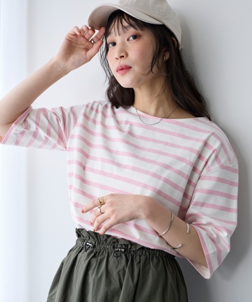 SMILE LAND(スマイルランド)の「大きいサイズ 綿100%素材のルーズシルエット5分袖ボーダーやわらかバスクTシャツ(Tシャツ/カットソー・レディース・ネイビー系/ベージュ系/ピンク系/ブルー系/イエロー系・L/LL/3L/4L/5L)」の16枚目の写真