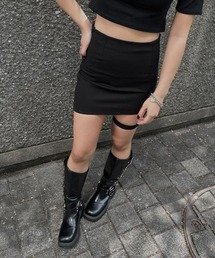 LVEU. | 【LVEU.】ガーターベルトアシメミニスカート / ボトムス スカート ミニ ミニスカ ベルト ガーターベルト アシメ アシンメトリー ブラック(スカート)