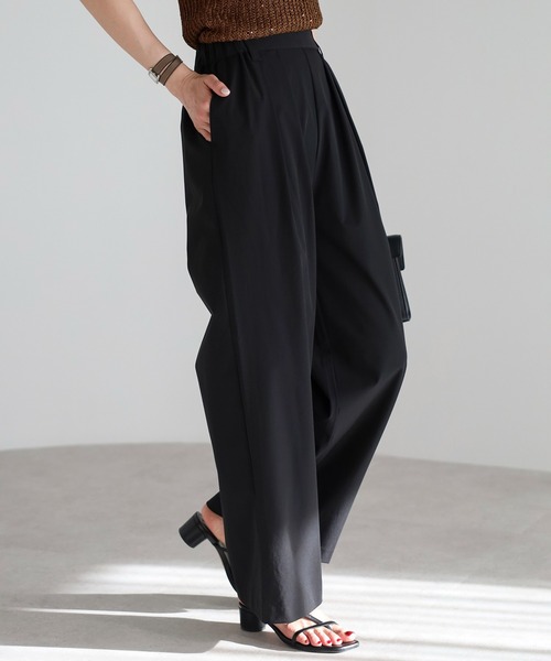 Bonjour Sagan（ボンジュールサガン）の「【撥水・接触冷感・UVカット】フロントタックストレートパンツ（その他パンツ・レディース・アイボリー/ブラック/チャコールグレー・FREE）」の14枚目の写真