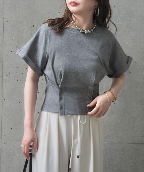 LAULEN（ローレン）の「waist button crew neck tee /ウエスト ボタン クルーネック Tシャツ（Tシャツ/カットソー・レディース・ホワイト/ブラック/グレー・FREE）」の3枚目の写真