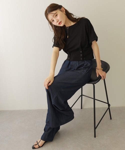 LAULEN（ローレン）の「waist button crew neck tee /ウエスト ボタン クルーネック Tシャツ（Tシャツ/カットソー・レディース・ホワイト/ブラック/グレー・FREE）」の9枚目の写真