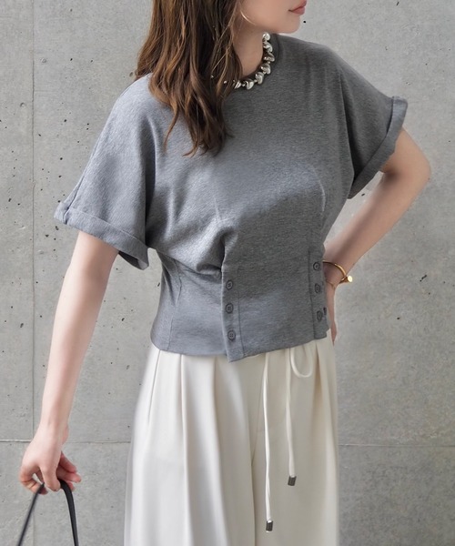 LAULEN（ローレン）の「waist button crew neck tee /ウエスト ボタン クルーネック Tシャツ（Tシャツ/カットソー・レディース・ホワイト/ブラック/グレー・FREE）」の8枚目の写真