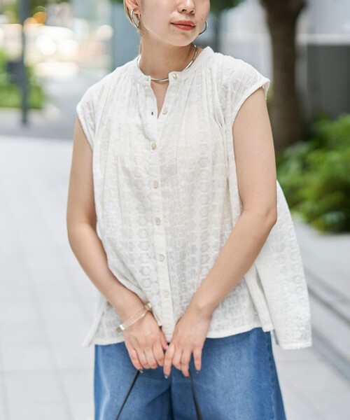 coen(コーエン)の「【Lipa別注】 刺繍タックコットンフレンチブラウス(シャツ/ブラウス・レディース・オフホワイト/ブラック/オレンジ・M/L)」の8枚目の写真