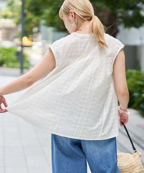 coen(コーエン)の「【Lipa別注】 刺繍タックコットンフレンチブラウス(シャツ/ブラウス・レディース・オフホワイト/ブラック/オレンジ・M/L)」の10枚目の写真