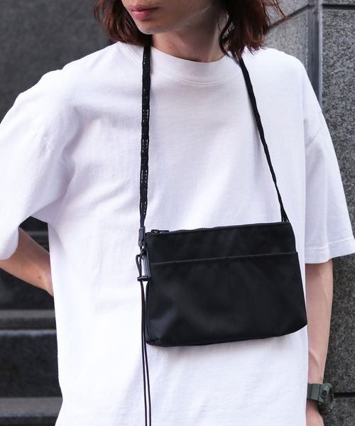 OJO DE MEX(オホデメックス)の「OJO DE MEX/オホデメックス Banda Zip Pouch ナイロンポーチバッグ サコッシュ メンズ 秋物 秋服 2026年秋冬(ショルダーバッグ・メンズ・ブラック/グレー/ダークオリーブ/ベージュ・FREE)」の13枚目の写真