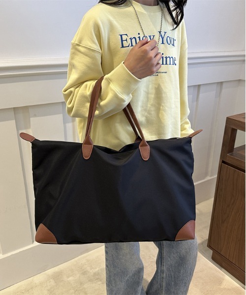 FREE STYLISTS（フリー スタイリスト）の「Y2K 大容量配色レザービッグサイズトラベルボストンバッグ（ショルダーバッグ・レディース・ブラック/グレー・FREE）」の9枚目の写真