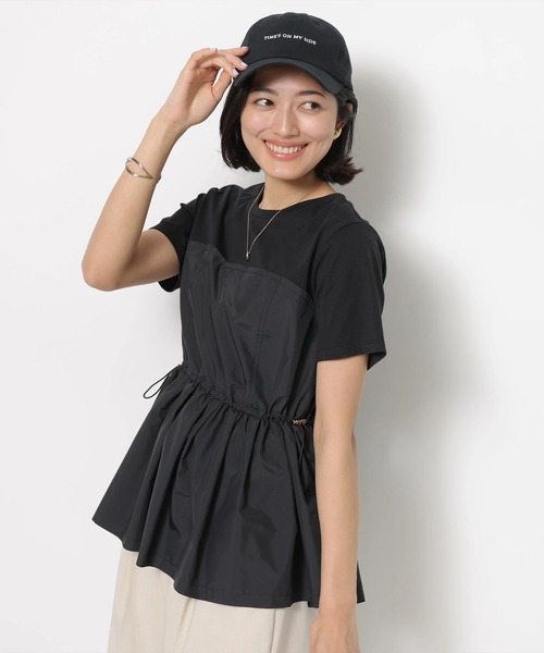 【新品タグ付き】JUSGLITTY クロップドロゴTシャツ JUSGLITTY（ジャスグリッティー）の「クロップドロゴTシャツ（T