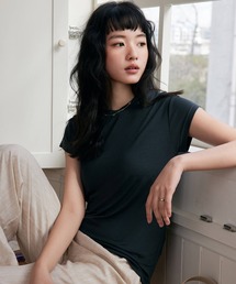 Tシャツ レディース 半袖 三分袖 トップス カジュアル 春 夏 丸首 クルーネック 無地 シンプル 春 夏 かわいい 涼しい インナー 軽い 軽量 薄手 おしゃれ ブラック 黒 ブルー 青 クリーム ダークグレー 灰色 グレー ピンク 桃色