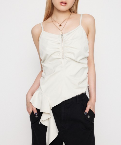 LAGUA GEM（ラグアジェム）の「FRONT ZIP ASYMMETRY キャミソール（キャミソール・レディース・アイボリー/ネイビー・FREE）」の2枚目の写真