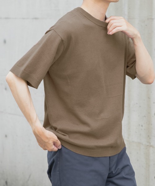 ITEMS URBANRESEARCH(アイテムズ アーバンリサーチ)の「コットンリネンクルーネックサマーニット(ニット/セーター・メンズ・カーキ/ブラック/ブラウン/アイボリー・LARGE/MEDIUM)」の6枚目の写真