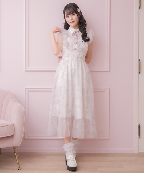 ROJITA(ロジータ)の「【ECサイト限定/予約販売スタート】フリルスリーブ花柄ロングワンピース(ワンピース・レディース・アイボリー/ブルー/ピンク・FREE)」の13枚目の写真