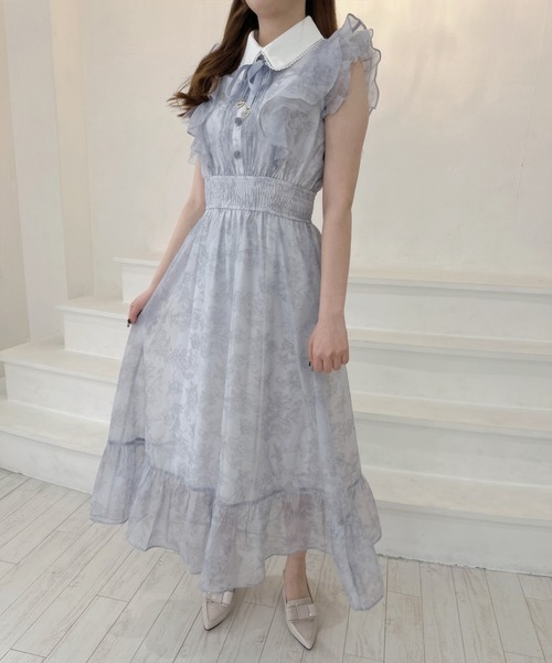 ROJITA(ロジータ)の「【ECサイト限定/予約販売スタート】フリルスリーブ花柄ロングワンピース(ワンピース・レディース・アイボリー/ブルー/ピンク・FREE)」の18枚目の写真