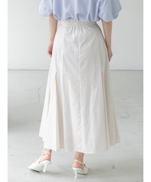 SNIDEL（スナイデル）の「ボリュームタフタスカート（スカート・レディース・サックスブルー/ブラック/ホワイト・1/0）」の12枚目の写真