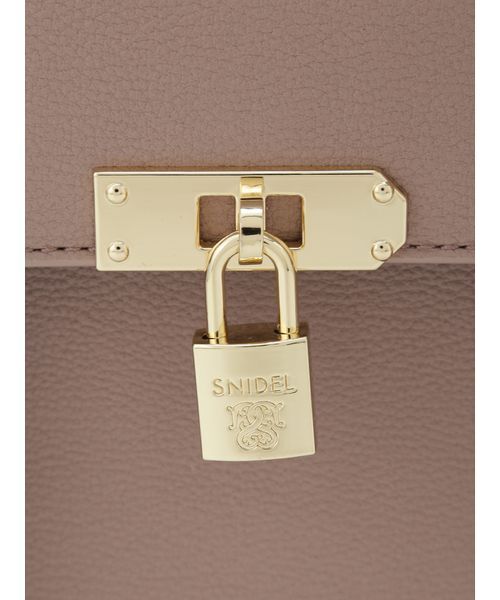 SNIDEL（スナイデル）の「ロールカバーパッドロックバッグ（ハンドバッグ・レディース・キャメル/ピンク/ブラック・F）」の11枚目の写真