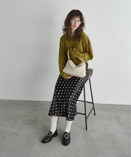 THE YOn（ザヨン）の「ドットサテンセミフレアスカート（スカート