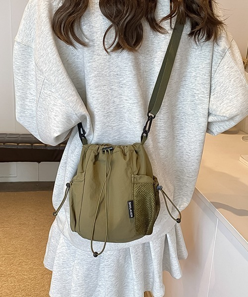 blackdia ocean(ブラックダイヤオーシャン)の「blackdia ocean ナイロン 巾着 コード ショルダーバッグ(ショルダーバッグ・レディース・ベージュ/パープル/グリーン/ブラック/グレー・FREE)」の15枚目の写真
