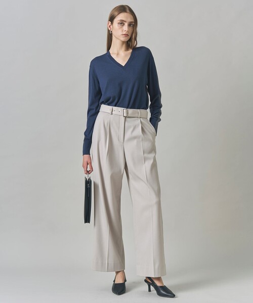 コンパクトファインウール Vネックニット