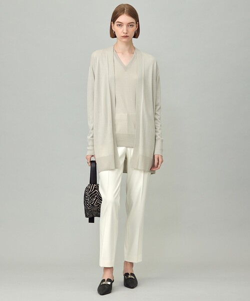 コンパクトファインウール Vネックニット