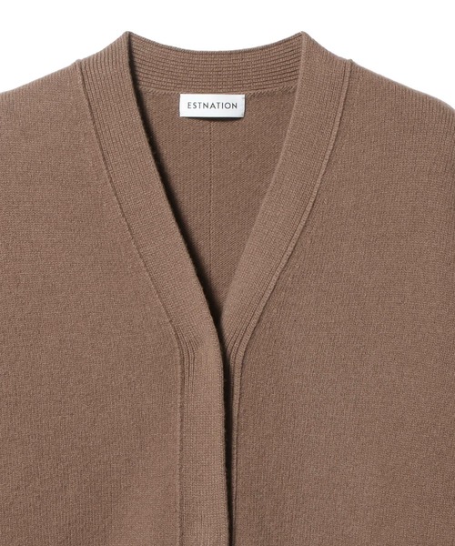 ESTNATION（エストネーション）の「ESTNATION / ウールカシミヤVネックカーディガン《EXCLUCIVE》（カーディガン/ボレロ・レディース・ブラウン/オフホワイト/グレー/ブラック/ピンク・FREE）」の7枚目の写真