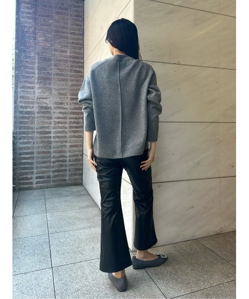 ESTNATION（エストネーション）の「ESTNATION / ウールカシミヤVネックカーディガン《EXCLUCIVE》（カーディガン/ボレロ・レディース・ブラウン/オフホワイト/グレー/ブラック/ピンク・FREE）」の15枚目の写真