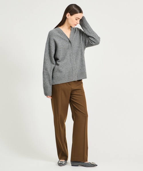 ESTNATION（エストネーション）の「ESTNATION / ウールカシミヤVネックカーディガン《EXCLUCIVE》（カーディガン/ボレロ・レディース・ブラウン/オフホワイト/グレー/ブラック/ピンク・FREE）」の11枚目の写真