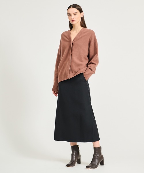 ESTNATION（エストネーション）の「ESTNATION / ウールカシミヤVネックカーディガン《EXCLUCIVE》（カーディガン/ボレロ・レディース・ブラウン/オフホワイト/グレー/ブラック/ピンク・FREE）」の19枚目の写真